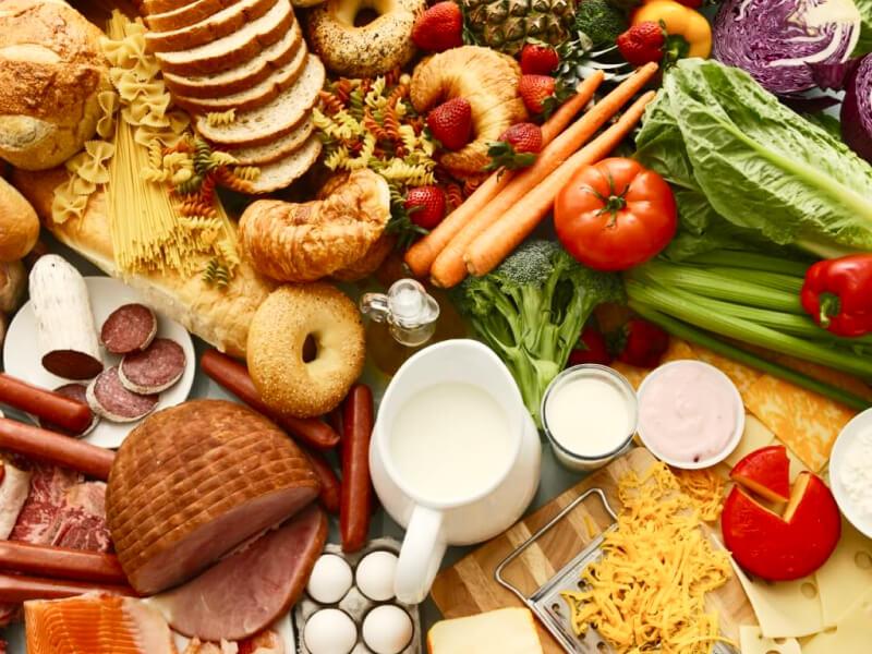 Sonhar com Abundância de Alimentos