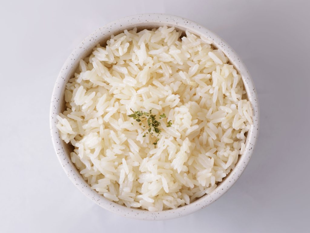 Sonhar com Arroz Branco Cozido