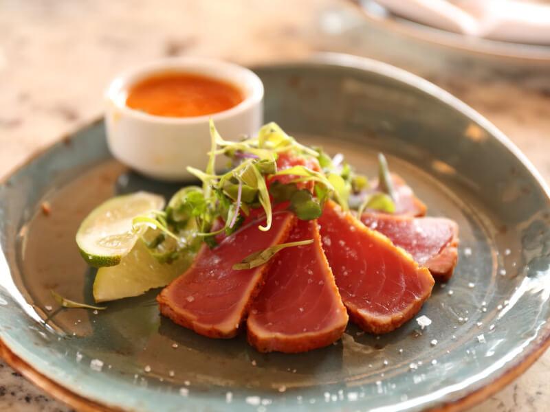Sonhar com Atum Cru