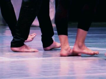 Thumbnail Sonhar com Dança com os pés descalços