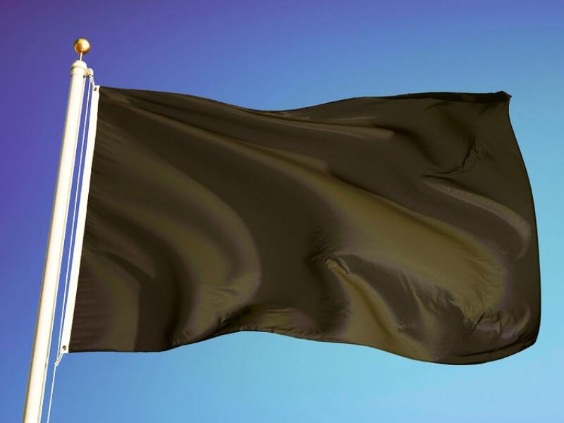 Sonhar com Bandeira Preta