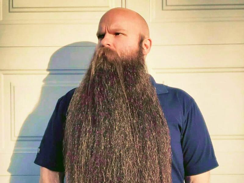 Sonhar com Barba Longa
