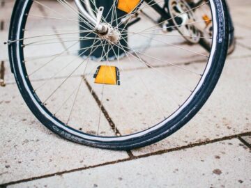 Thumbnail Sonhar com Bicicleta Desinsuflada