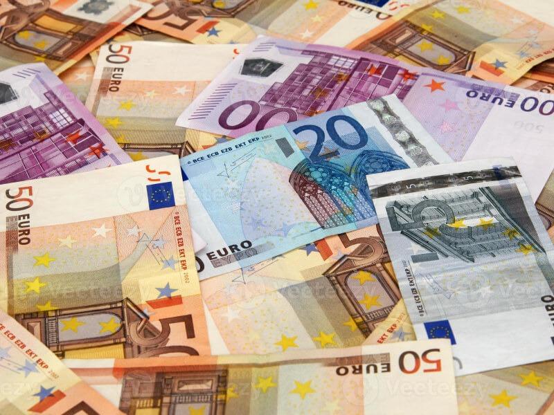 Sonhar com Contas de Euro