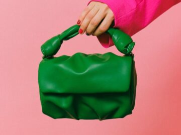 Sonhar com Bolsa Verde
