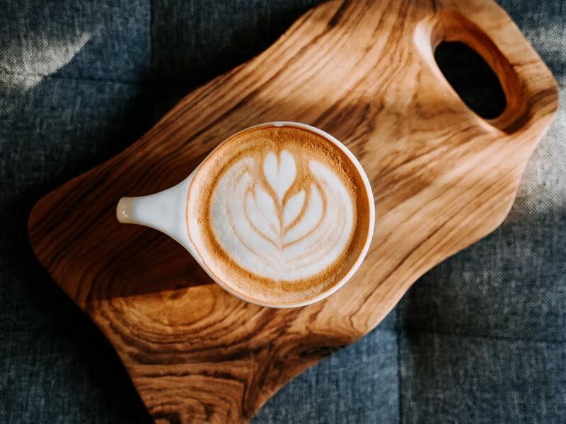 Sonhar com Café Branco