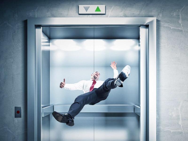 Sonhar com Queda de Elevador