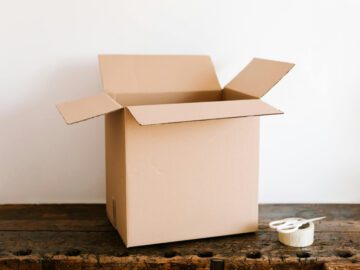 Sonhar com Caixas de Papelão