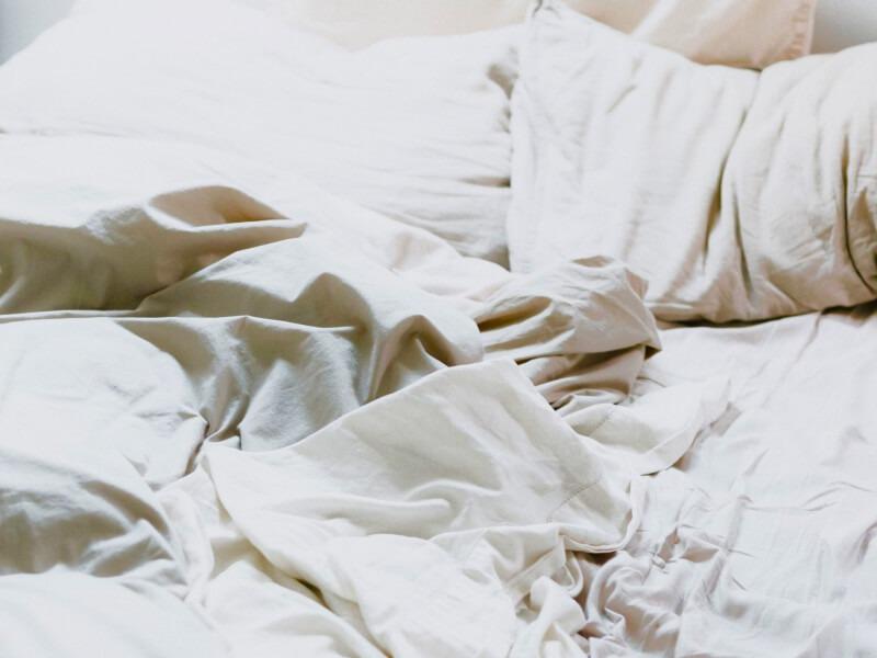 Sonhar com Cama Não Feita