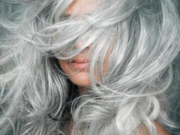Thumbnail Sonhar com Cabelo Branco Grisalho