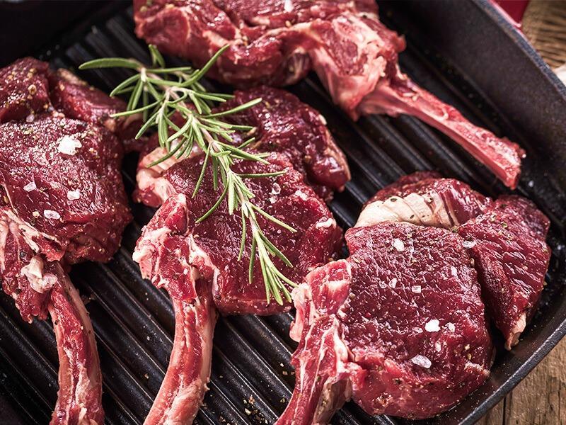 Sonhar com Carne no Molho