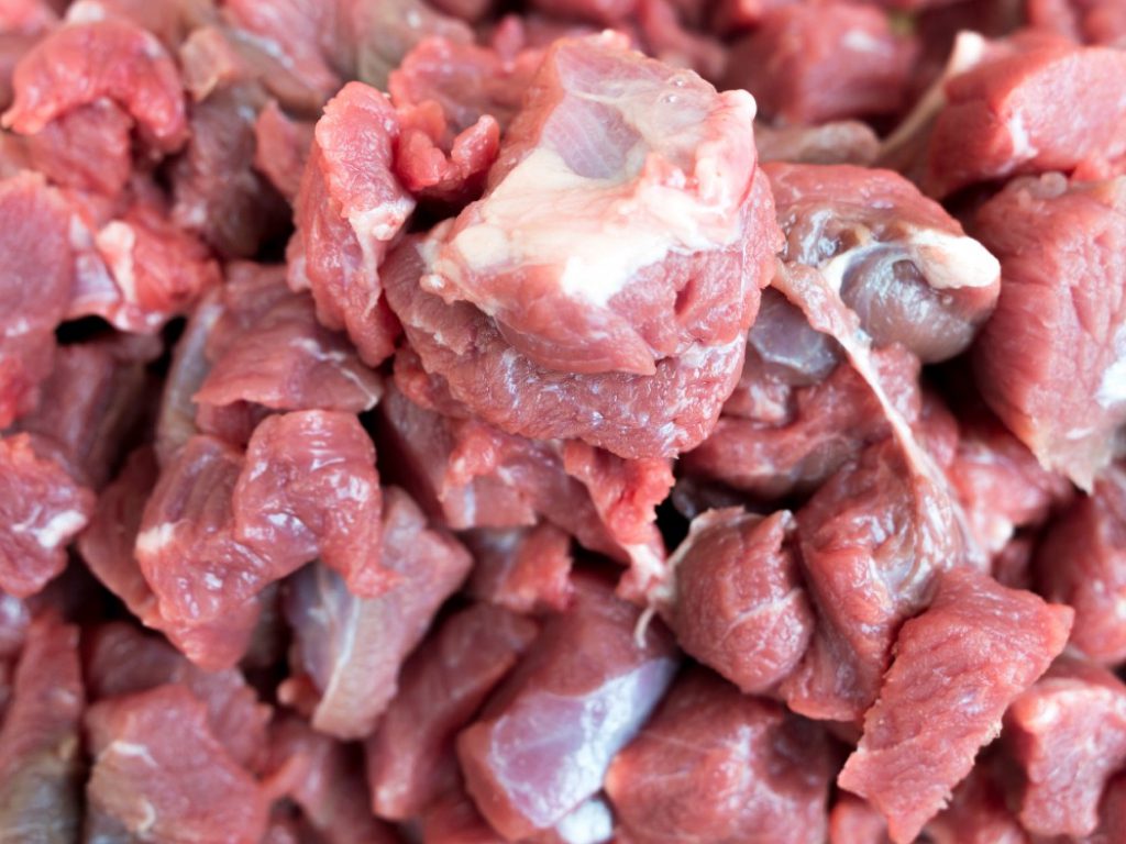 Sonhar com Carne Crua