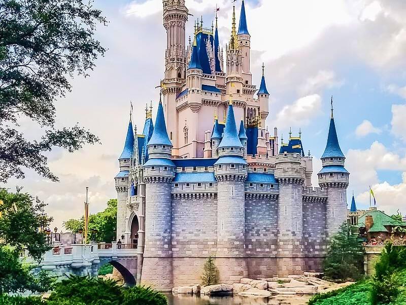 Sonhar com Castelo Azul