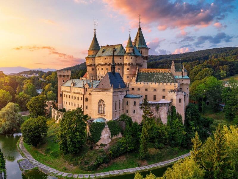 Sonhar com Castelo