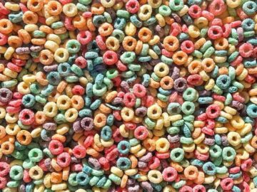 Sonhar com Cereais Coloridos