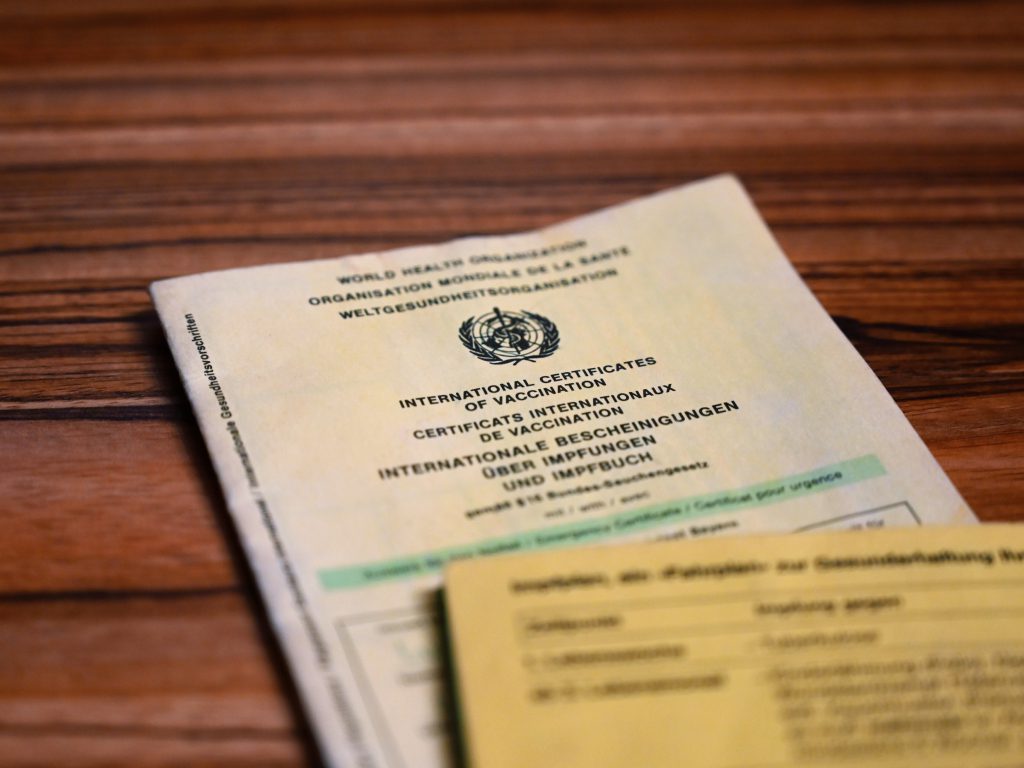 Sonhar com Certificado de Saúde