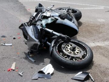 Thumbnail Sonhar com Colisão de Motocicleta