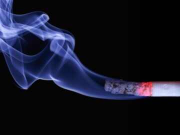 Sonhar com Fumar Cigarro