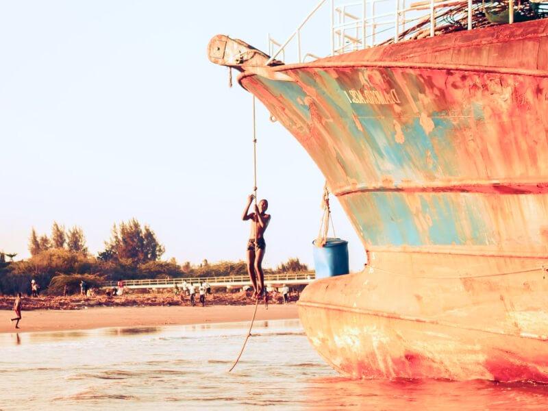 Sonhar com Barco de Escalada