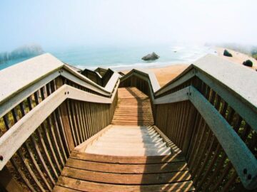 Thumbnail Sonhar com Escadas de Madeira