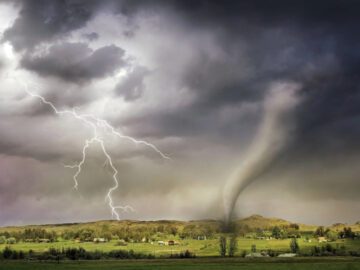 Thumbnail Sonhar com Fuga de um Tornado