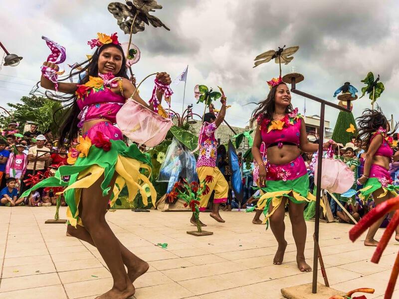 Sonhar com Festa de San Juan
