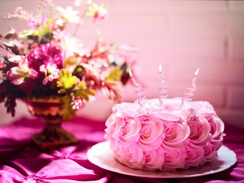 Sonhar com Flores de Aniversário