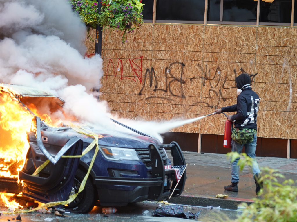 Sonhar com Incêndio Extinto