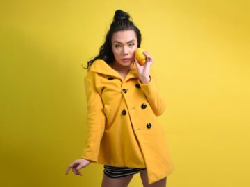 Sonhar com Casaco de Gabardine Amarelo