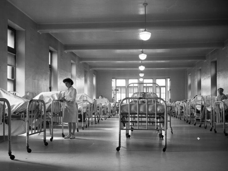 Sonhar com Hospital e Fantasmas