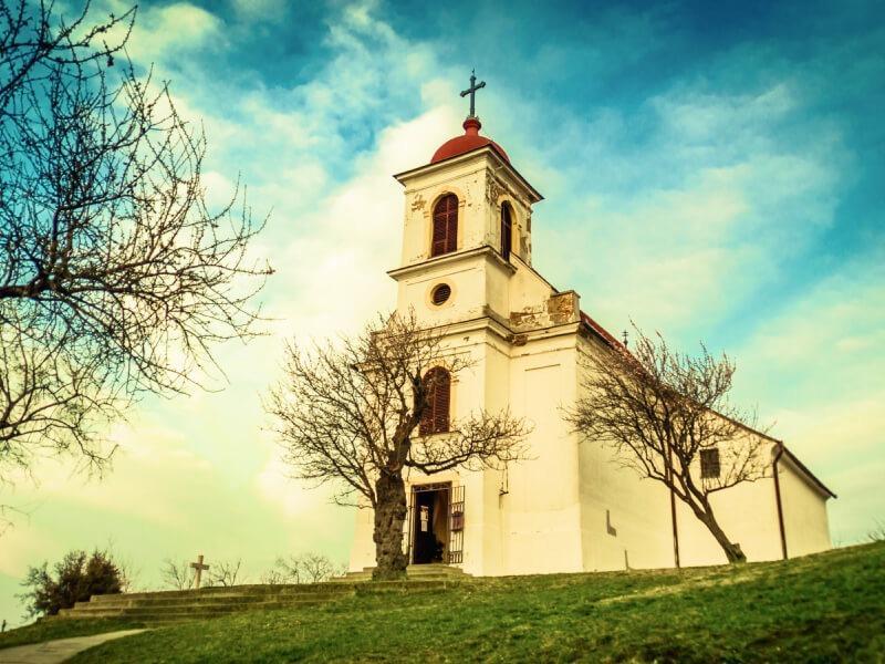Sonhar com Igreja de Jesus Cristo