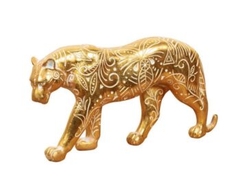 Sonhar com Jaguar Dourado