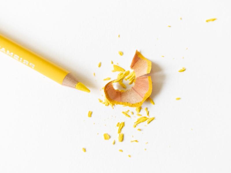 Sonhar com Lápis Amarelo