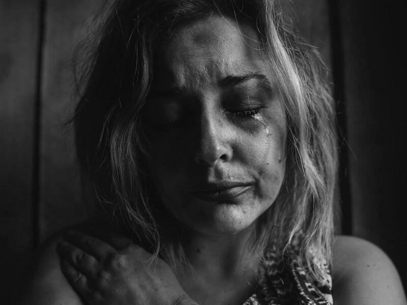 Sonhar com Mamãe Chorando