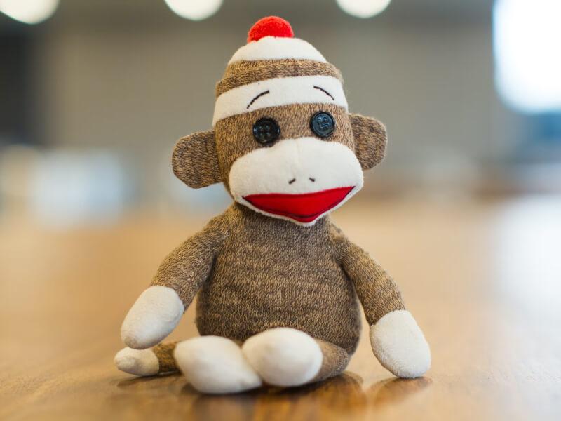 Sonhar com Macaco de Pelúcia