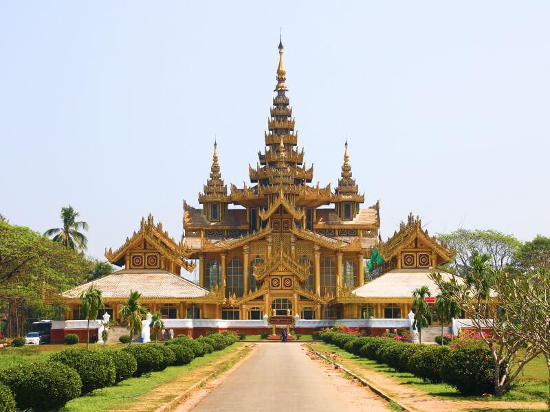 Sonhar com Palácio de Bronze