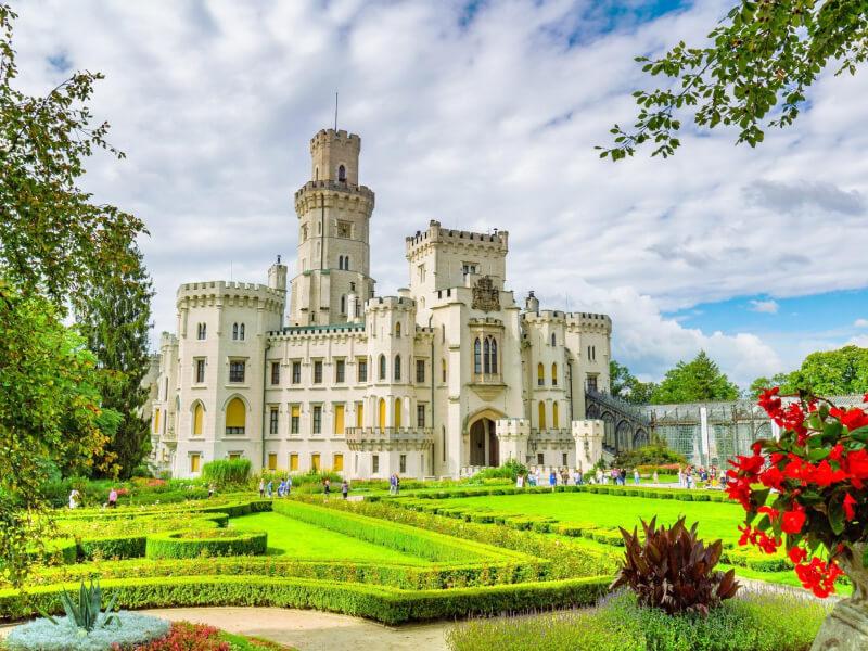 Sonhar com Palácio Bonito