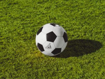 Sonhar com Bola de Futebol
