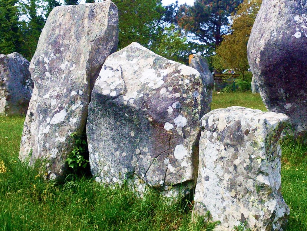 Sonhar com Pedras Gigantes