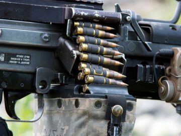 Sonhar com Pistola Carregada