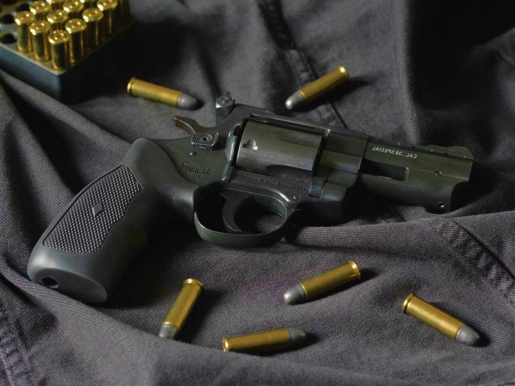 Sonhar com Pistola e Balas