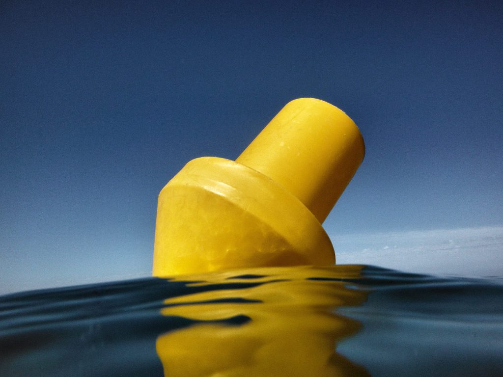 Sonhar com Plástico Amarelo