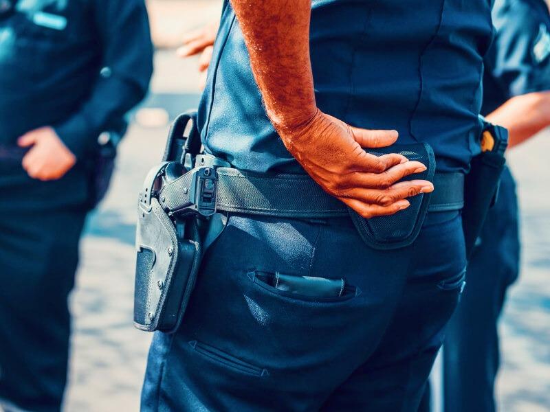 Sonhar com Polícia Armada