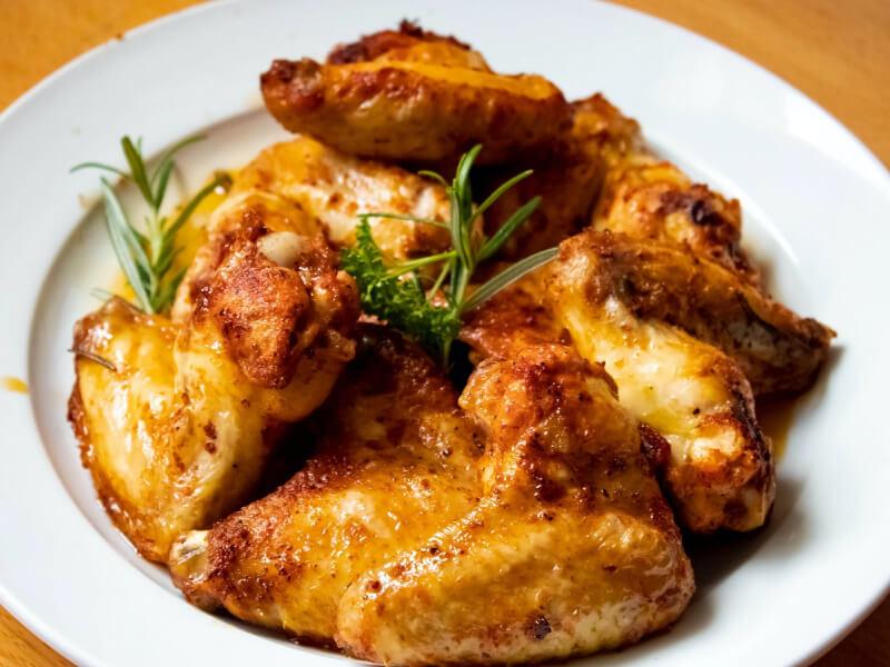 Sonhar com Frangos Assados