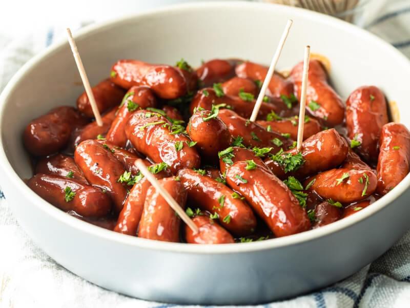 Sonhar com Salsichas Pequenas