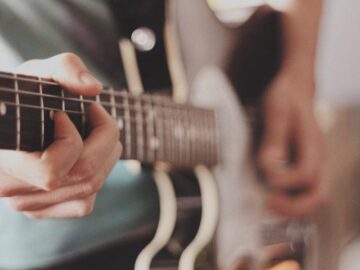 Thumbnail Sonhar com Som de Violão