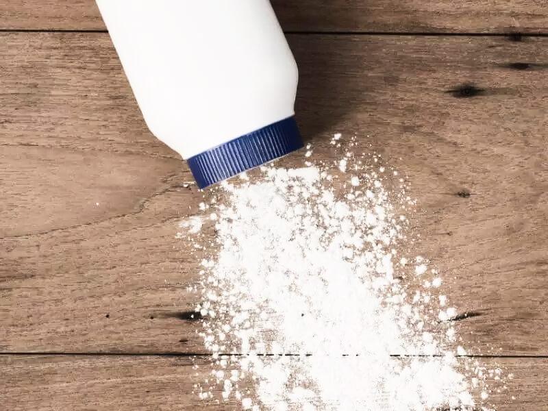 Sonhar com Talco Branco