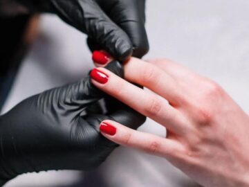 Thumbnail Sonhar com Unhas dos Dedos