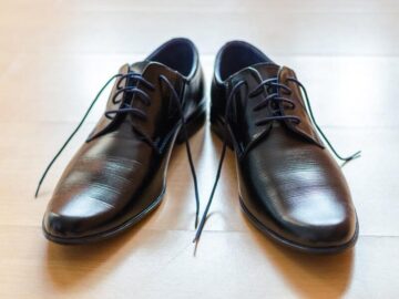 Sonhar com Sapatos Pretos