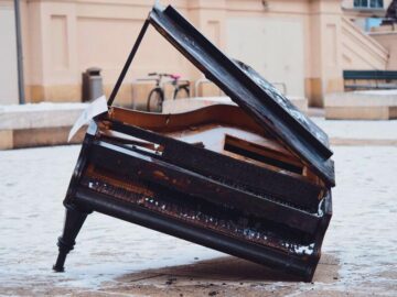 Thumbnail Soñar con Piano Roto